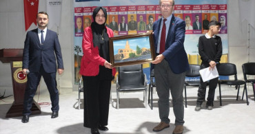 Cizre'de Kardeşlik Temalı Kitap Fuarı Devam Ediyor