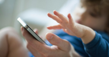 Çocuklara Cep Telefonu Vermek Doğru mu?