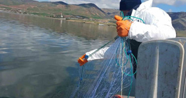 Çorum Baraj Gölü'nde Yasa Dışı Av Araçları Ele Geçirildi