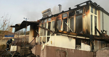 Çorum'da Ahşap Ev Yangını: 1 Yaralı