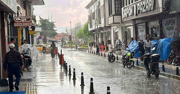 Çorum'da Aniden Gelen Sağanak Yağış Zor Anlar Yaşattı