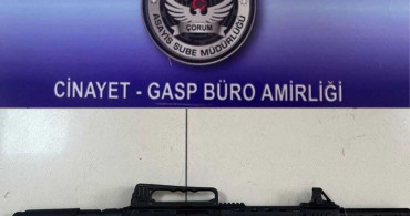 Çorum'da hakkında yakalama kararı bulunan 2 kişi yakalandı