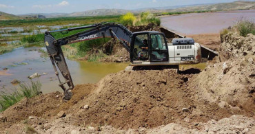 Çorum'da HES bendi patladı: çeltik tarlaları su altında kaldı