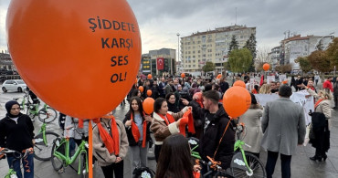 Çorum'da Kadına Yönelik Şiddete Bisikletli Kortej İle Dikkat Çekildi