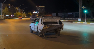 Çorum'da kaza yapan sürücü, aracını bırakıp kaçtı
