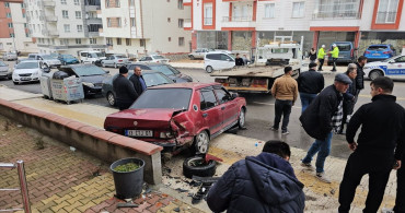 Çorum'daki Kamyonet Kazası Güvenlik Kamerasında