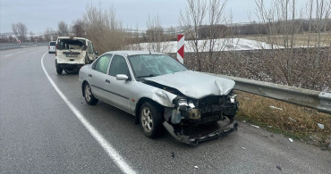 Çorum'un Alaca İlçesinde Trafik Kazası: 5 Yaralı