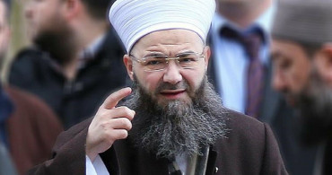 Cübbeli Ahmet Kur Korumalı Mevduat İçin Konuştu Sosyal Medya İkiye Ayrıldı; Faiz mi Değil mi?