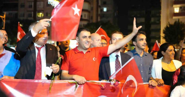 Çukurova’da 19 Mayıs Coşkusu: Meşale Yürüyüşü ve Konser
