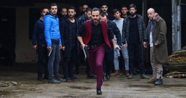 Çukur'un 48. Bölümünde 2 Önemli Karakter Diziye Veda Etti! Peki Hain Kim?