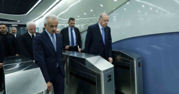 Cumhurbaşkanı Erdoğan, İstanbul havalimanı metrosunun açılışı için metro ile alana gitti