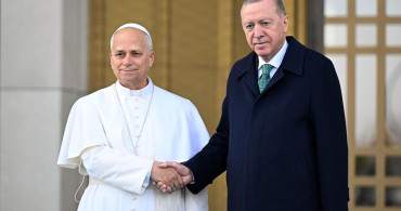 Cumhurbaşkanı Erdoğan, Papa 14. Leo'yu Resmi Törenle Karşıladı