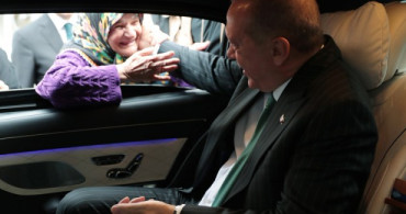 Cumhurbaşkanı Erdoğan'ın Yaşlı Kadınla Ne Konuştuğu Ortaya Çıktı