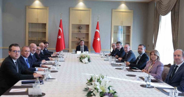 Cumhurbaşkanı Yardımcısı Yılmaz Ekonomi Kurulu ile Toplantı Düzenledi