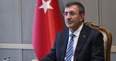 Cumhurbaşkanı Yardımcısı Yılmaz'dan Ukrayna'ya Destek