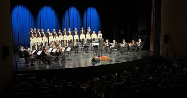 Cumhurbaşkanlığı Klasik Türk Müziği Korosu Yılın İlk Konserini Verdi