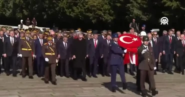 Cumhuriyet 102 yaşında! Erdoğan: “Büyük ve güçlü Türkiye’yi evlatlarımıza emanet edeceğiz”