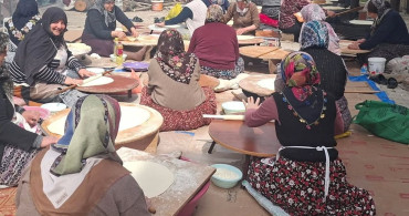 Cumhuriyet Mahallesi Kadınlarından Geleneksel Gözleme Hayrı