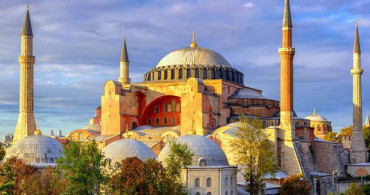 Danıştay Kararını Açıkladı! 86 Yıl Sonra Ayasofya'da İlk Kez Ezan Okunacak