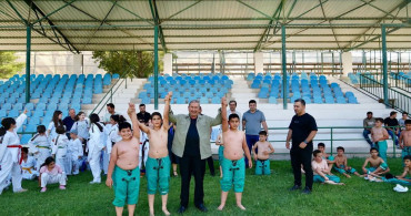 Darende'de genç sporculara belediyeden destek