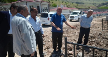 Darende’de Yenipınar Mahallesi’ne menfez, mahalle konağı ve yol yatırımı