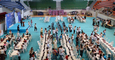 Darıca’da 1470 öğrencinin katıldığı 7. akıl ve zeka oyunları turnuvası başladı