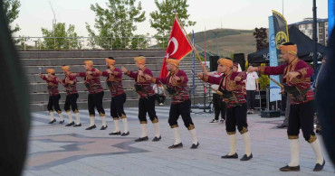 Dede Korkut şölenleri’nde dünya kültürleri aynı sahnede buluştu
