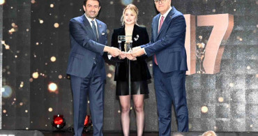 Defne Kurt Yılın Sporcusu Ödülünü Kazandı