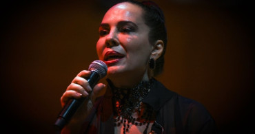 Demet Sağıroğlu Başkent'te Unutulmaz Bir Konser Verdi