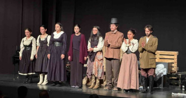 Demir Ateşi Tiyatro Yarışmasında Birinci Oldu