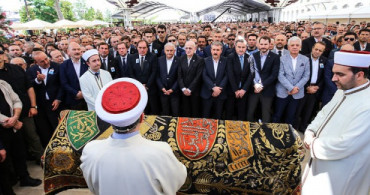Demirören'in Cenaze Töreninde O İsimler Çok Konuşuldu