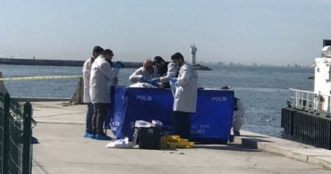 Denizden Bir Saat Arayla 2 Ceset Çıkarıldı