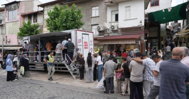 Denizli büyükşehir belediyesinden 3 noktada 10 bin kişilik aşure hayrı