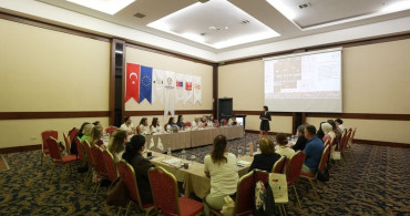 Denizli Büyükşehir, kadın dostu kent için yol haritasını oluşturuyor