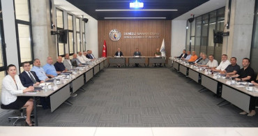 Denizli Sanayi Odası yüksek istişare kurulu toplantısında deneyim ve ortak akıl buluştu