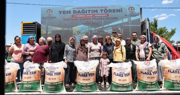 Denizli’de 19 ilçede 32 bin çuval yem dağıtımı yapıldı