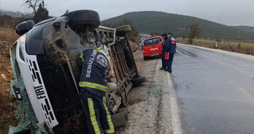 Denizli'de Diyaliz Hastalarını Taşıyan Minibüs Devrildi: 9 Yaralı