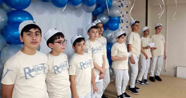 Denizli'de hafızlık eğitimini tamamlayan öğrencilere geleneksel merasim düzenlendi