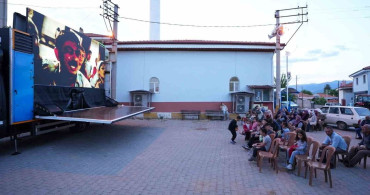 Denizli'de Köylerde Sinema Neşesi