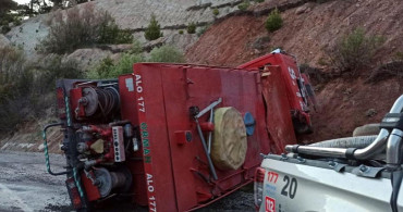 Denizli’de Orman Yangınına Giden Arazöz Devrildi: 2 Yaralı