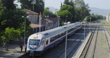 Denizli’de sel felaketi faciaya dönüşüyordu: Tren son anda durduruldu