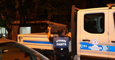 Denizli'de Zabıta Ekipleri Seyyar Satıcılara Operasyon Düzenledi