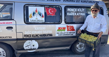 Denizlili Elmacı Dede'den Askerlere Moral Ziyareti