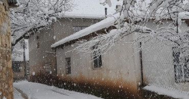 Denizli’nin Yüksek Kesimleri Baharın Başında Karla Kaplandı
