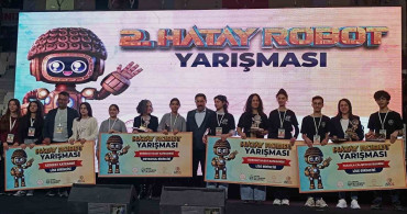 Depremzede Öğrenciler 'Hatay Bot' Robot Yarışmasında Hayallerini Gerçekleştirdi