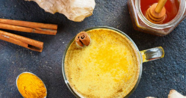 Depresyona İyi Geliyor! Altın Sütün Tarifi ve Yararları