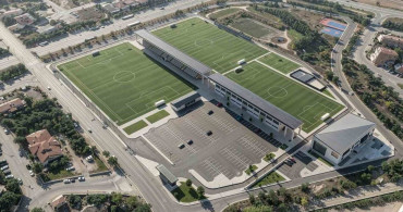 Derince'de Yeni Sporcu Gençlik Eğitim Merkezi inşa ediliyor