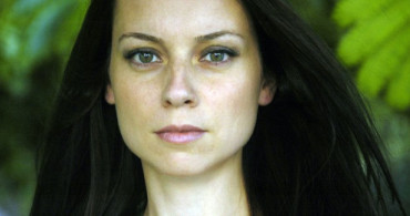 Derya Artemel Kimdir?