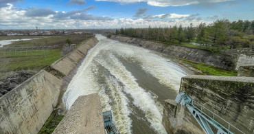 Devegeçidi Baraj Gölü'nde Su Seviyesi Tahliye Aşamasına Ulaştı