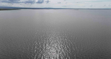 Devegeçidi Baraj Gölü'ndeki Kara Parçaları Su Altında Kaldı